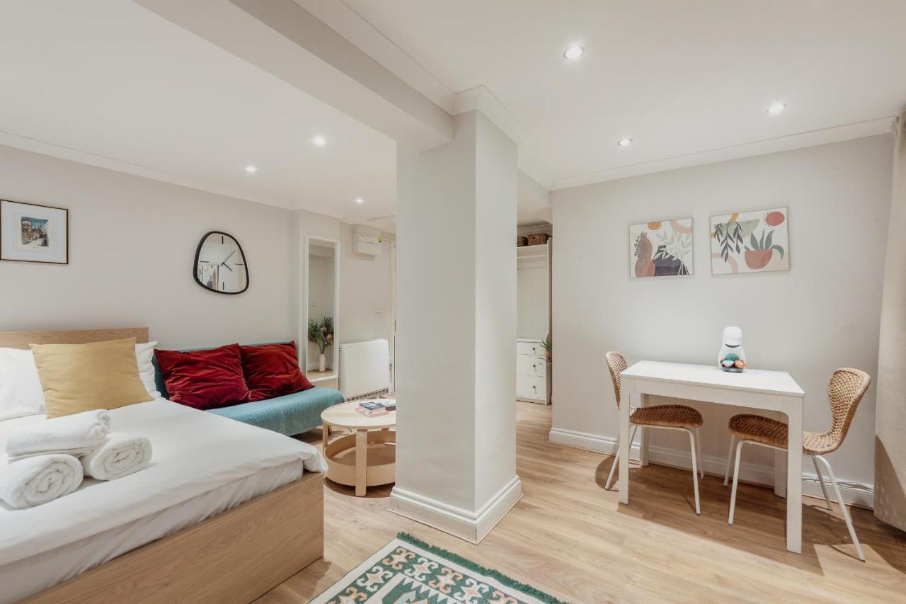 Kensington Nest Serviced Studio Londra Exterior foto